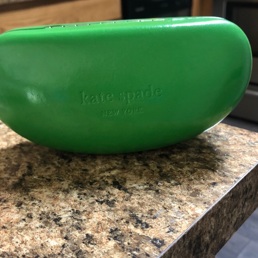 Kate spade sunglasses with case